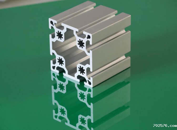 米兰体育彩票软件有什么优势?价格如何?